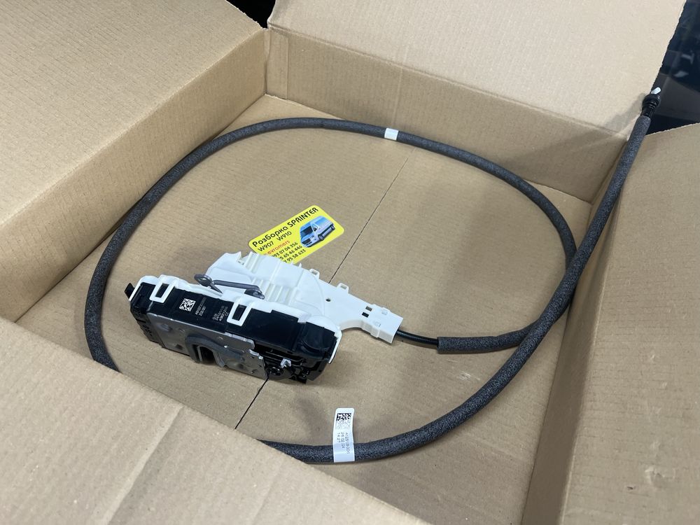 замок розсувної двері mercedes sprinter w907-910 2018-2025