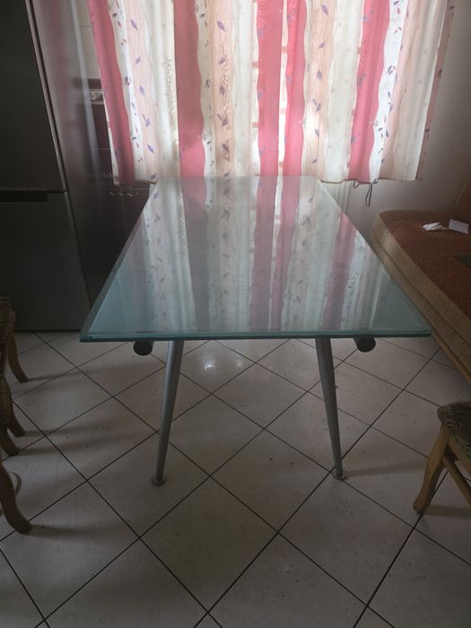 ANGEL CERDÁ Rozkładany szklany stół do jadalni 1005