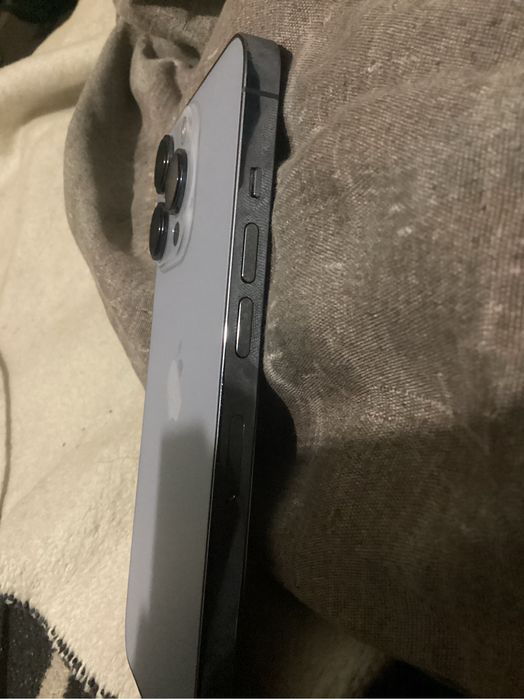 Продам iPhone 13 pro