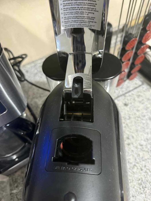 Máquina de Café Delta Q COOL EVOLUTION + Suporte de Cápsulas Incluído!