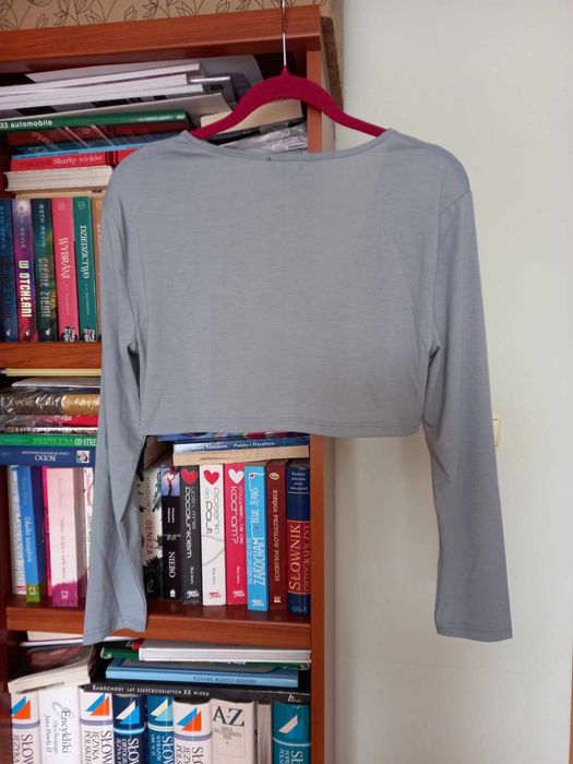 Szary top plażowy z długimi rękawami i ozdobnym przodem South Beach