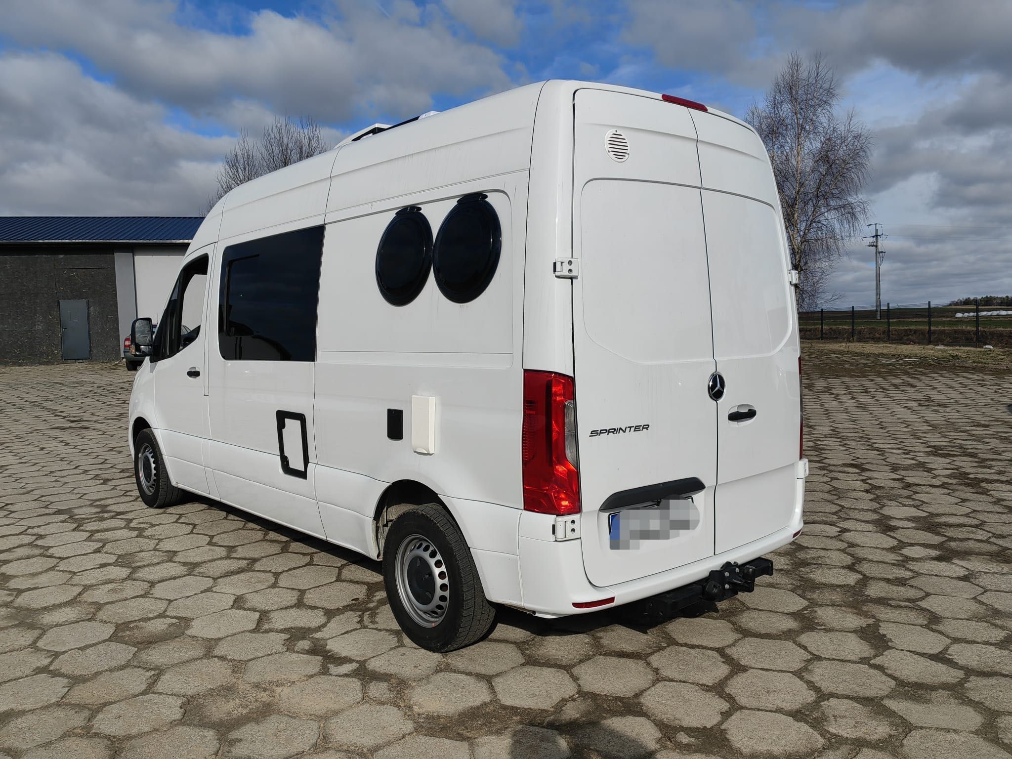 Mercedes Sprinter  – CAMPERVAN 4 miejsca