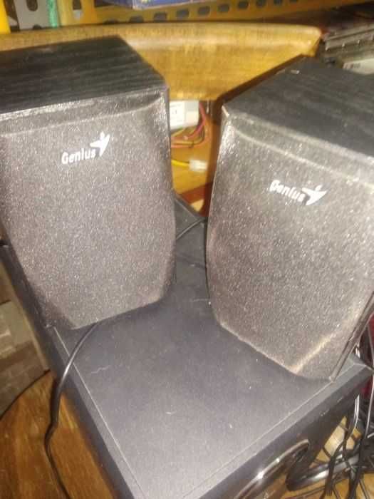 Logitech subfufer i dwa glosniki genius