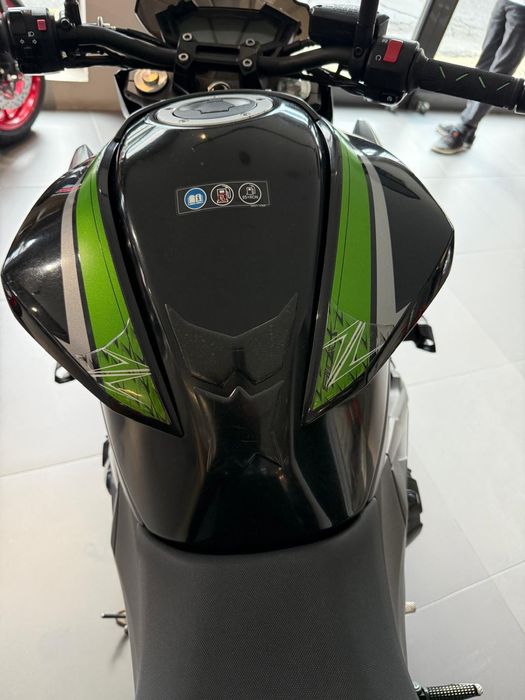 Kawasaki z800 performance