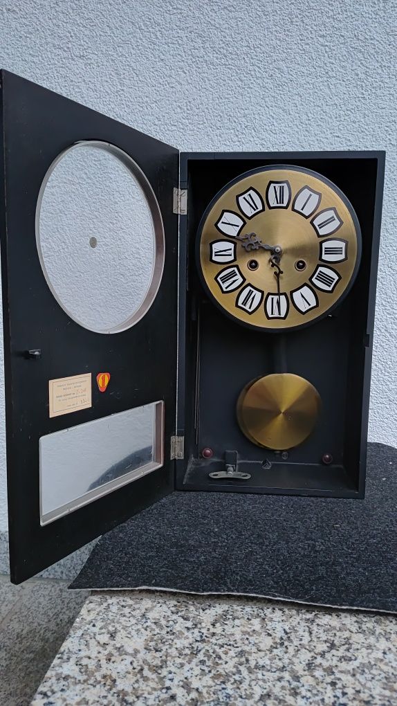 Zegar ścienny vintage PRL Predom Metron Z-241 retro drewniany