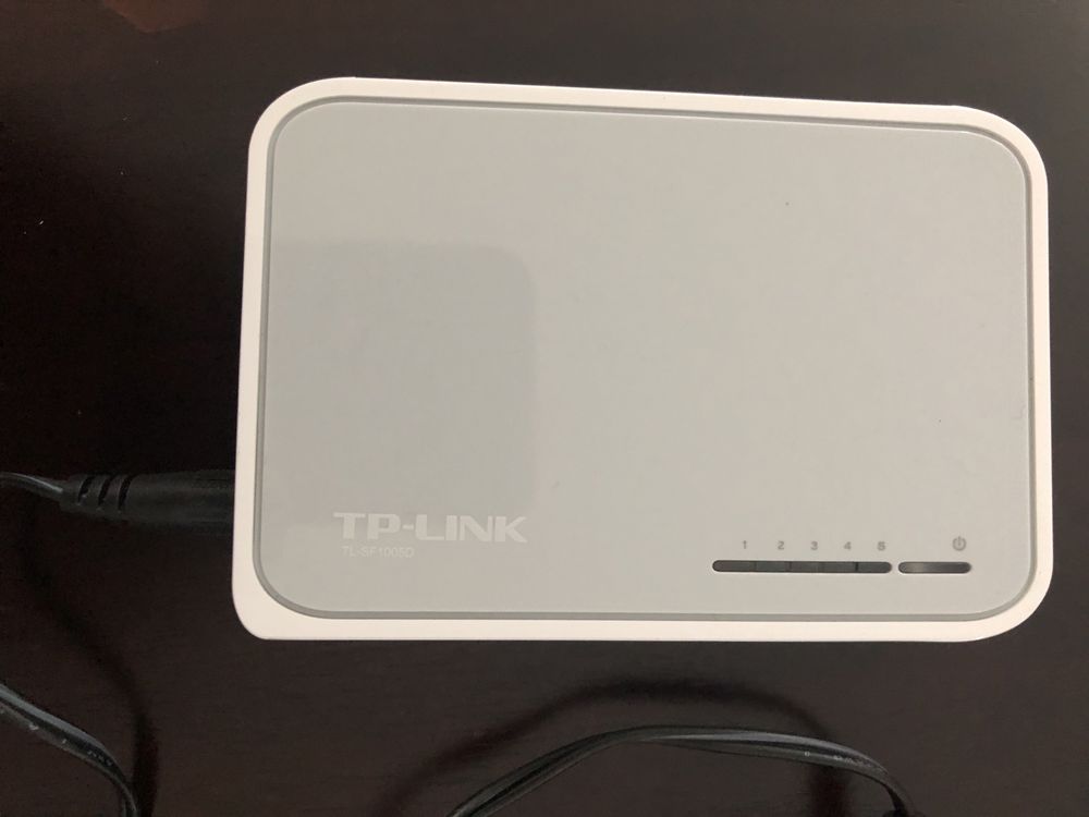 TP link está como novo, foi utilizado por meio ano somente e é ideal!