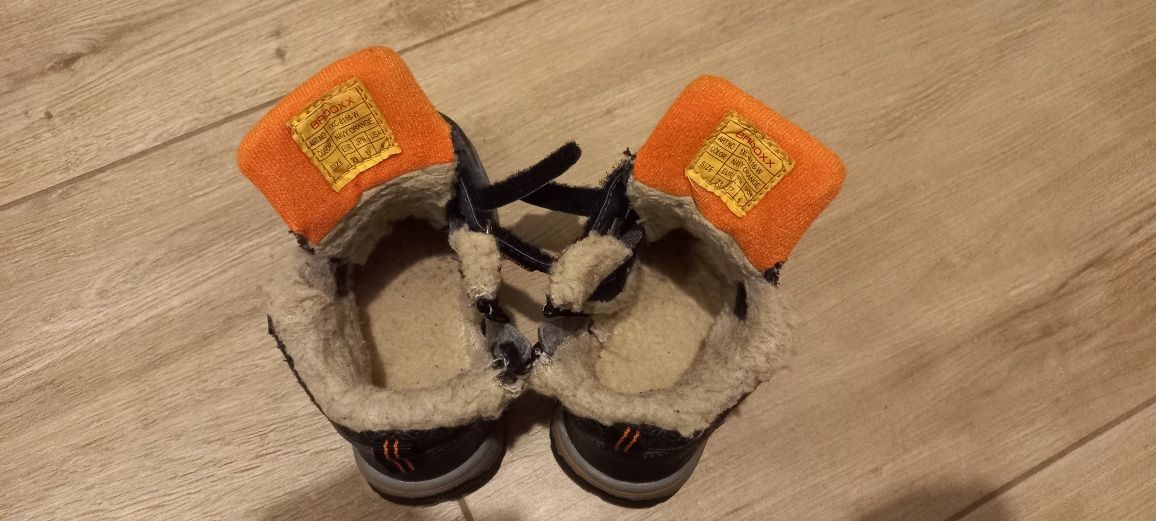 Buty zimowe ocieplane futerkiem Badoxx rozmiar 23
