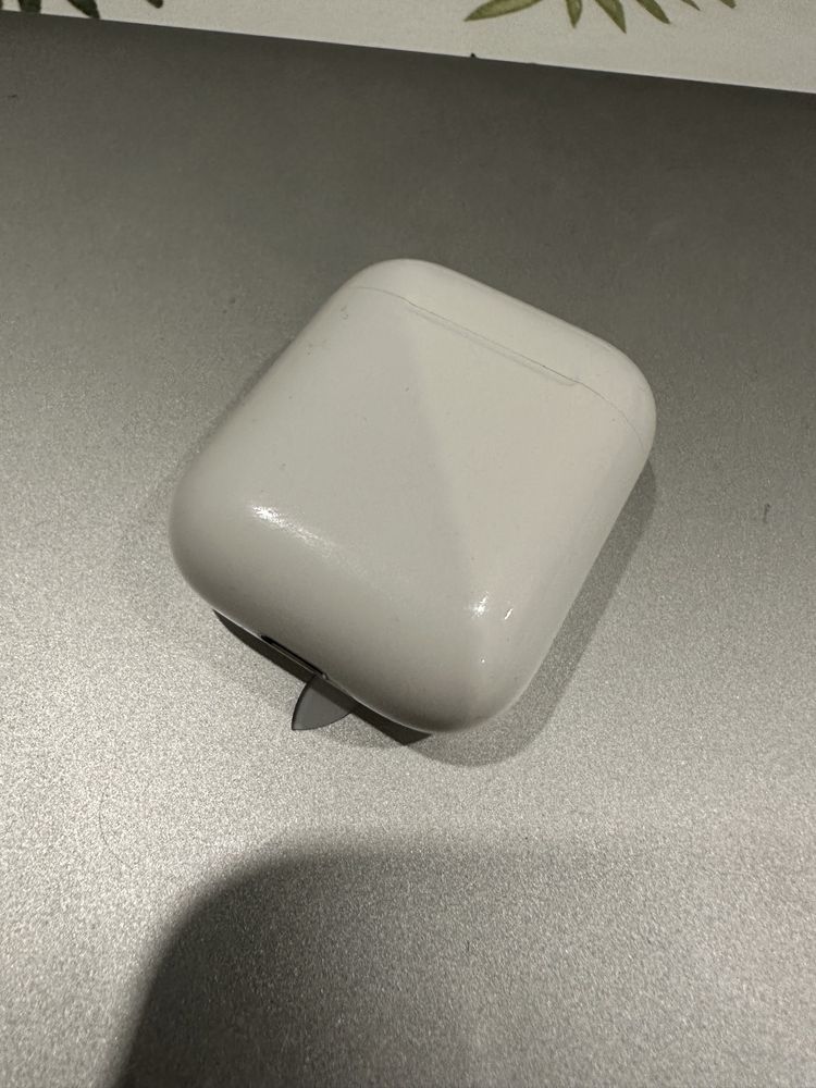 AirPods (2nd Generation)