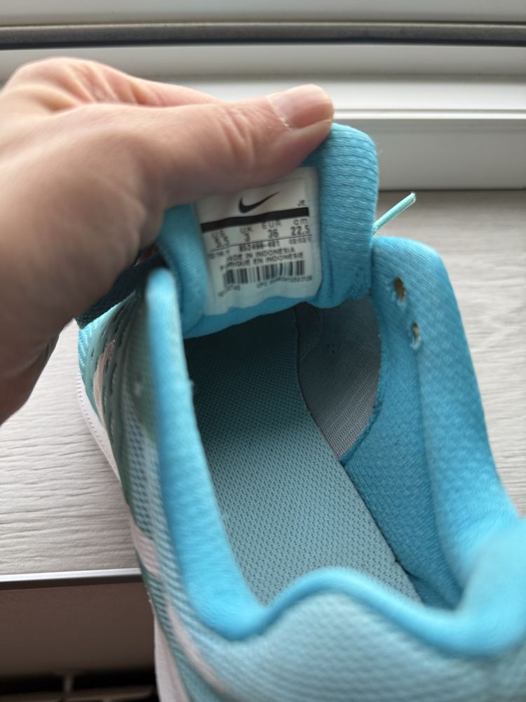 Кросівки nike оригінал 36 р