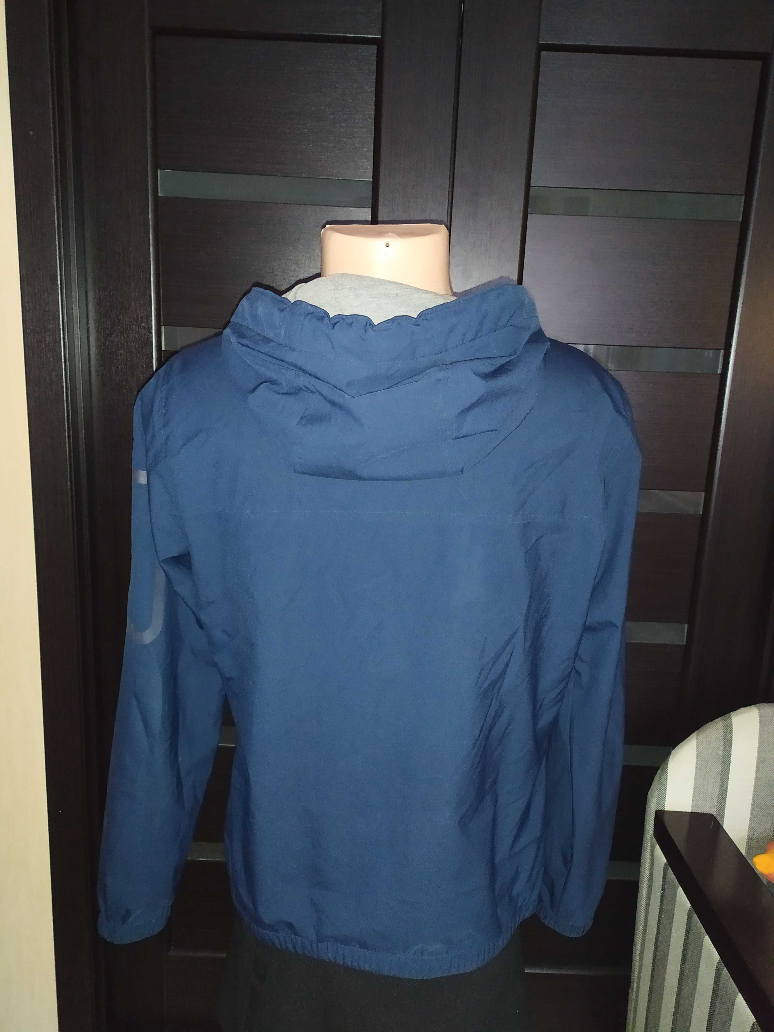 Куртка ветровка с капюшоном - Hollister - S/44 размер