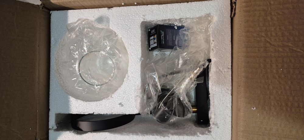 Lampa ścienna czarna