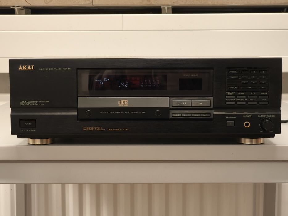 CD плеєр Akai CD-55 ! 2 ЦАПи AD1856N ! Зроблений у Японії !