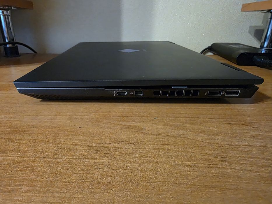 Очень мощный игровой ноутбук HP omen RTX 3060 16/512gb r5 5600H 144Hz