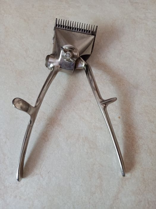 Машинка механическая для стрижки волос