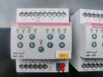 2 szt Wejście binarne KNX ABB BE/S 8.230.2.1