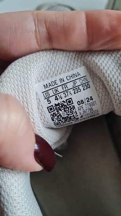 Кросівки Adidas Temper Run 2.0, б/у в гарному стані