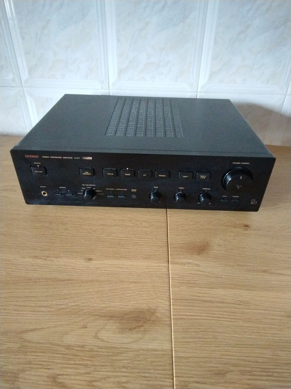 Amplificador integrado Luxman A-377
