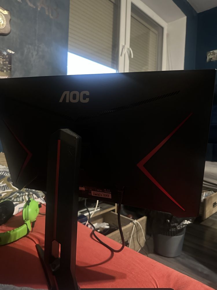Monitor 240HZ aoc 24G2ZU/BK