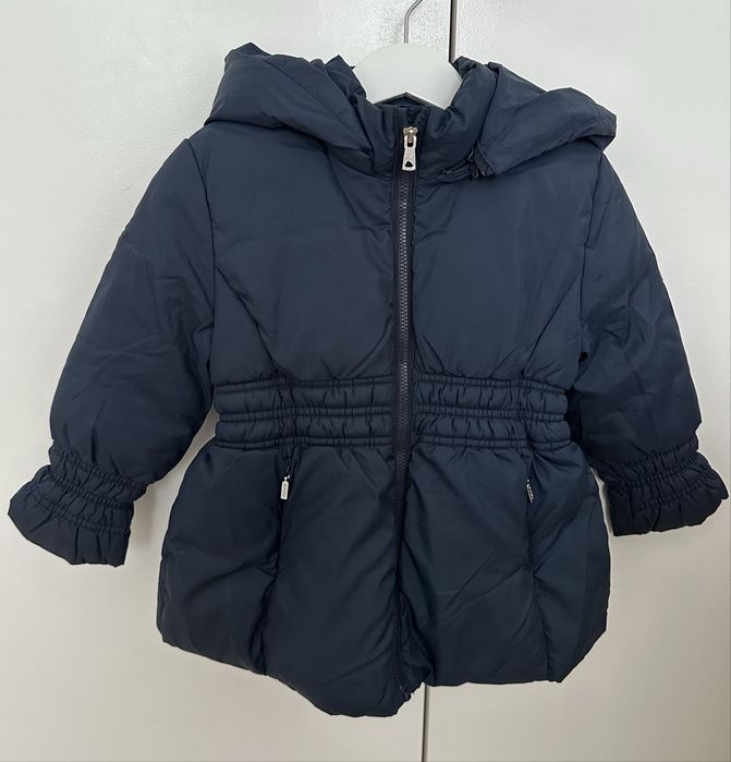 Blusão menina, 2 anos, da Mayoral. Como novo