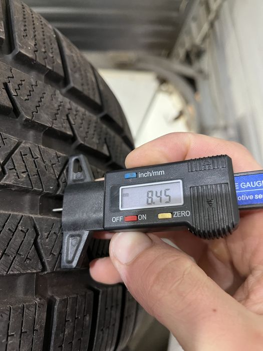 255/45 R18 Continental