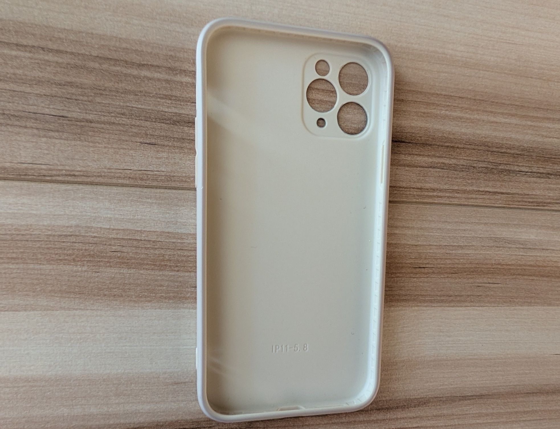Etui case plecki iPhone 11 pro czarno-białe koty kotki czarny kot