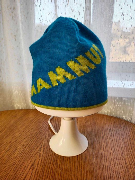 шапка тепла Mammut
