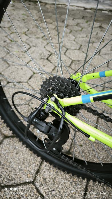 Bicicleta B'Twin Rockrider ST500