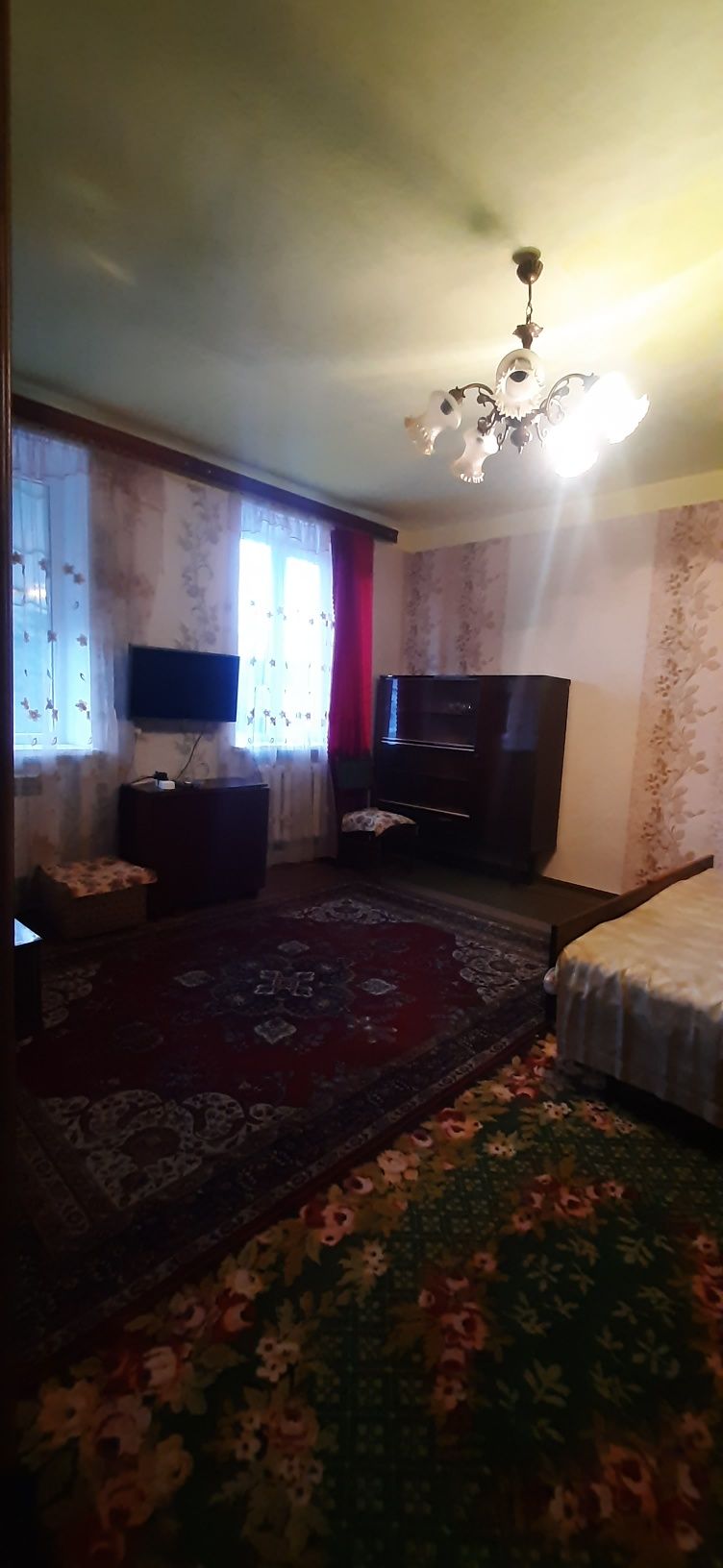 Продаётся 1комнатная квартира в самом Центре Чугуева