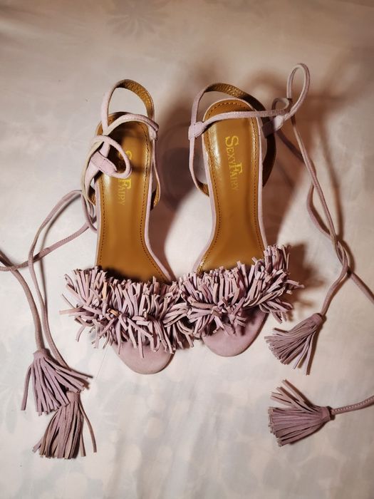 Босоніжки шкіряні в стилі Aquazzura’s