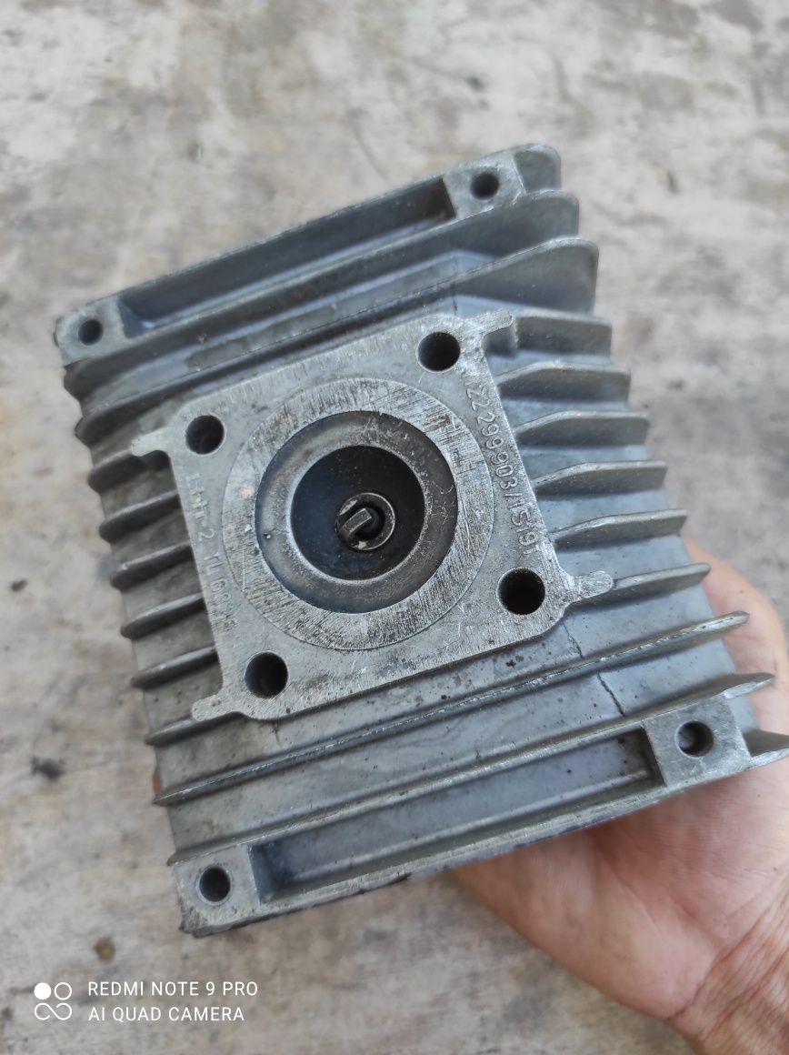 Głowica Simson S51 sr50 s53 DDR ładny stan dobry gwint 10.57