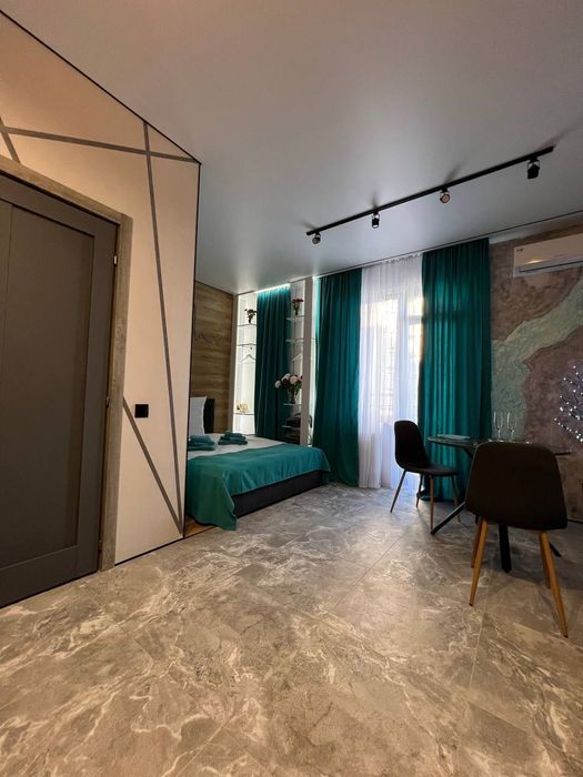 Подобова оренда своєї квартири в Аркадії жк Родос