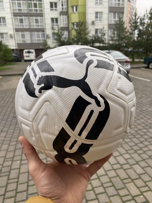 Мʼячі Puma та Nike merlin original!