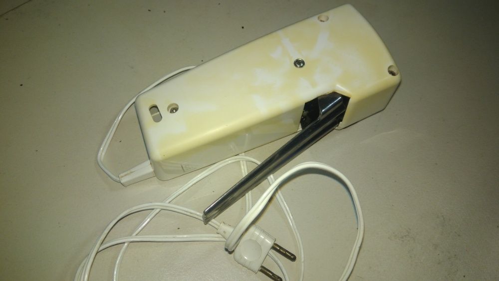 Abre Latas Eléctrico Peugeot