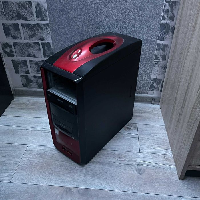 Komputer Stacjonarny do gier / gamingowy - i5-4440