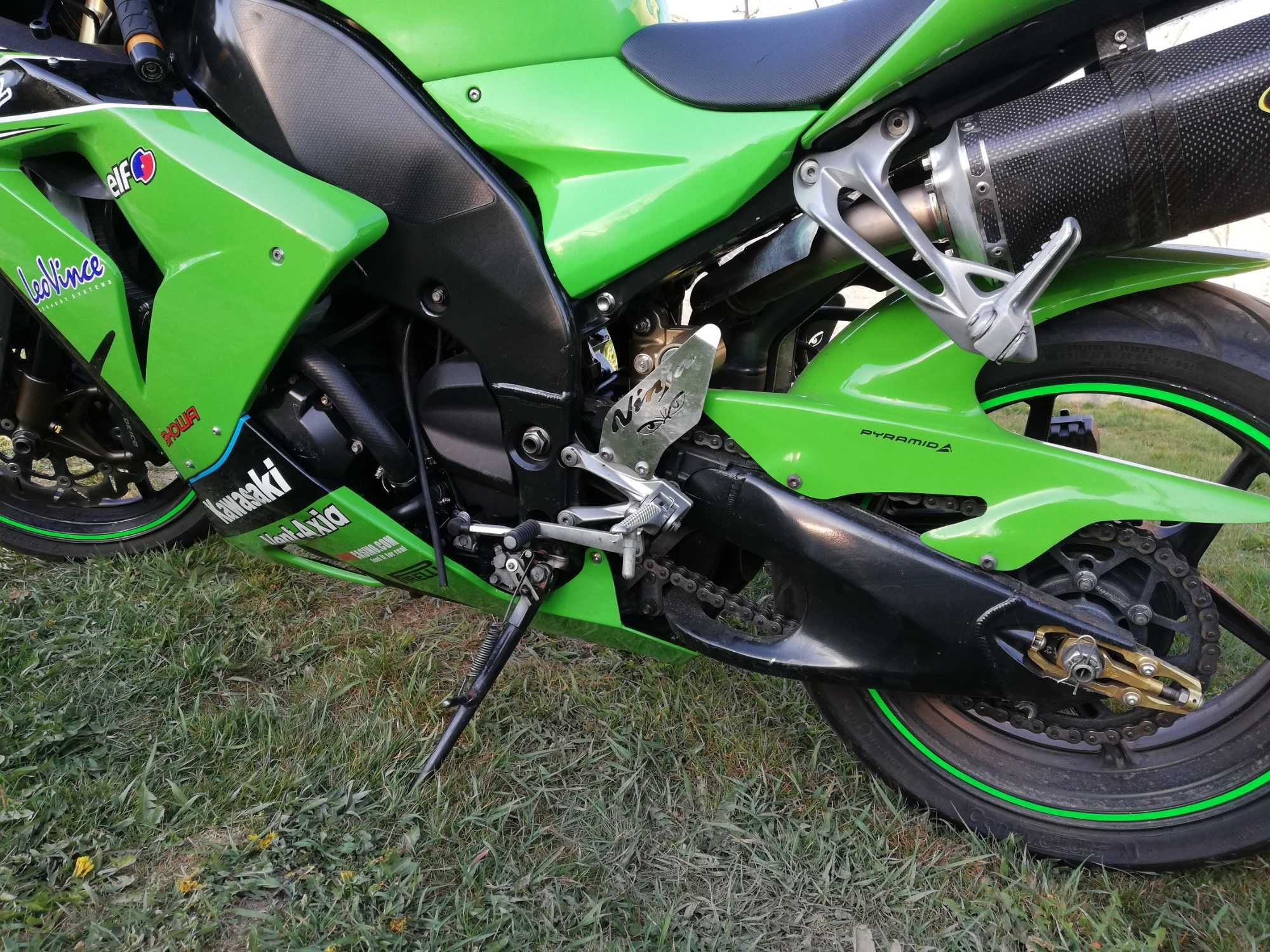 Kawasaki zx10r ninja-2006 rok