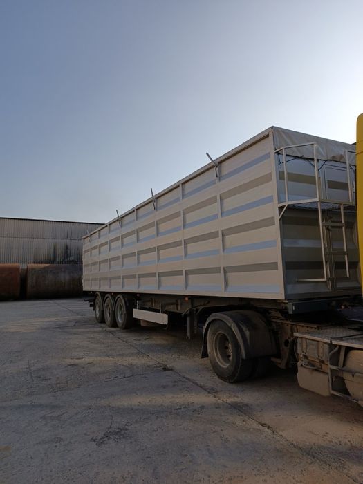 Самосвал напівпричеп зерновоз Schmitz S-01