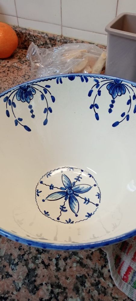 Loiça > Tigela pintada à mão (Loja de Artesanato Alentejano)
