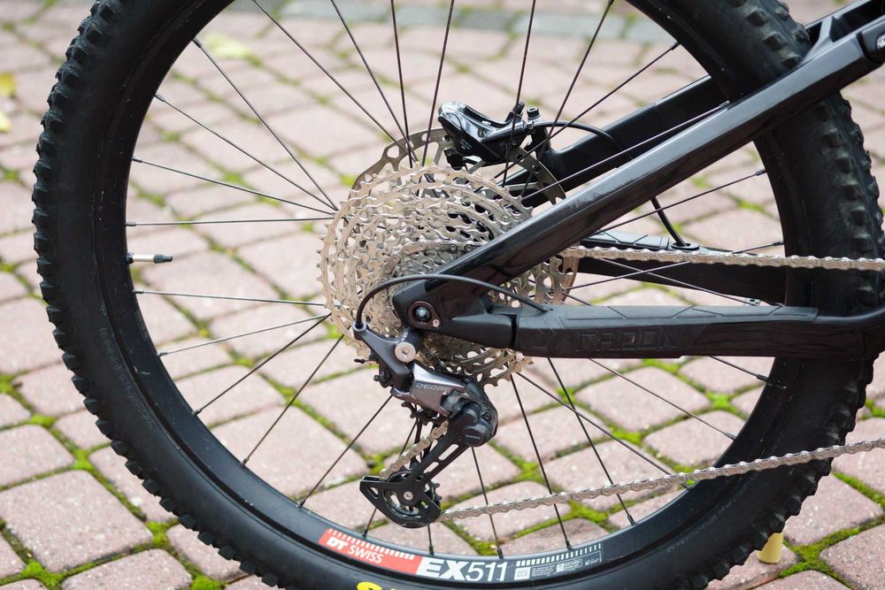 Rower Radon Jab 160 mm Koło 27,5 Carbon Enduro Trail Rock Shox r. 16 S