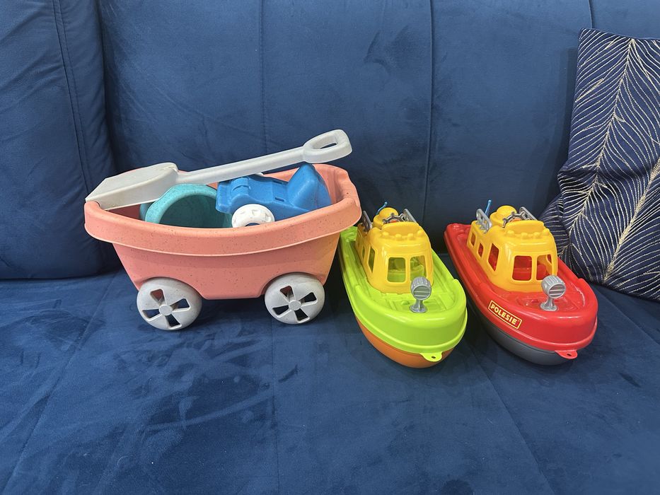 Zestaw zabawek dla dzieci