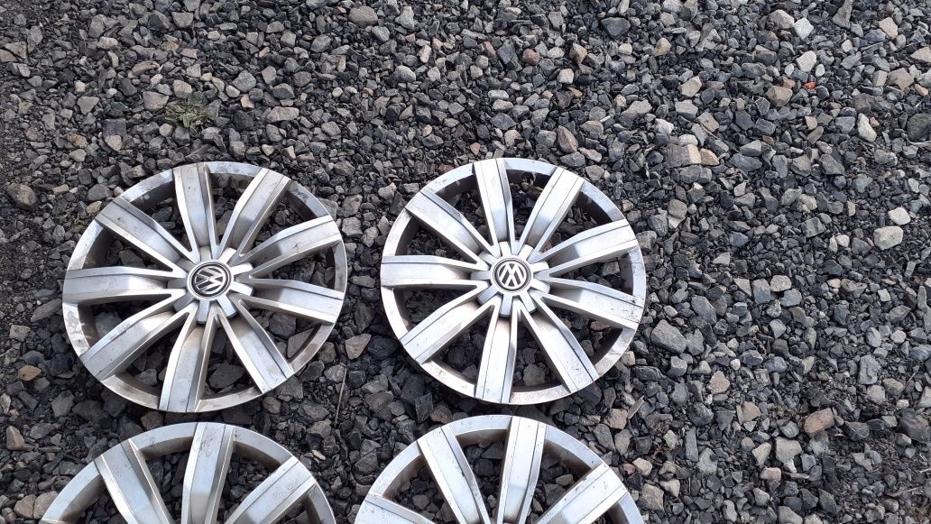 Komplet oryginalnych kołpaków VOLKSWAGEN o średnicy 17"