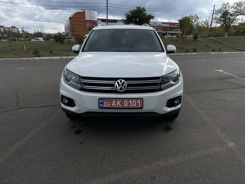 Продам Volkswagen  Tiguan 2.0 TSI 4 Motion