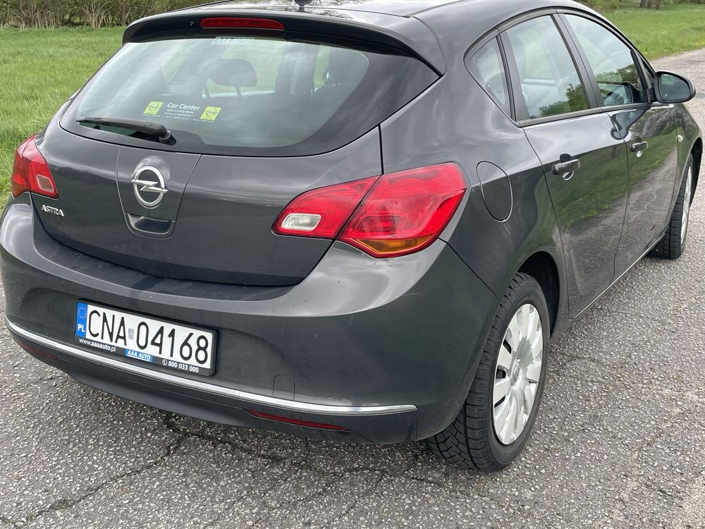 Sprzedam opel astra salon polska