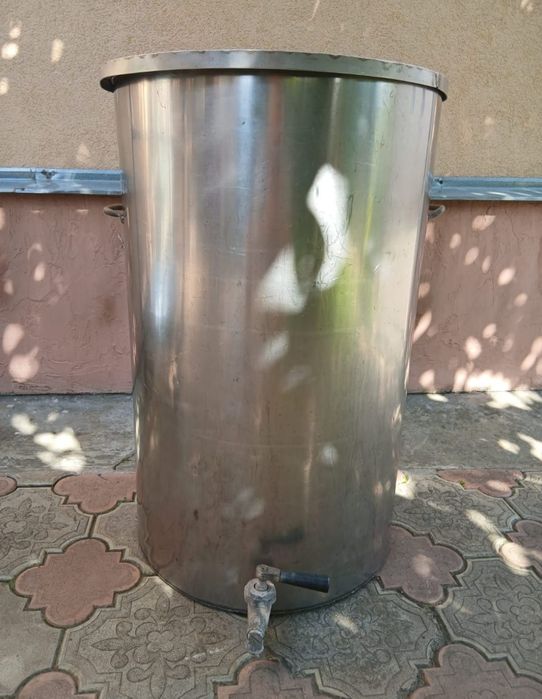 Бочка з нержавіючої сталі