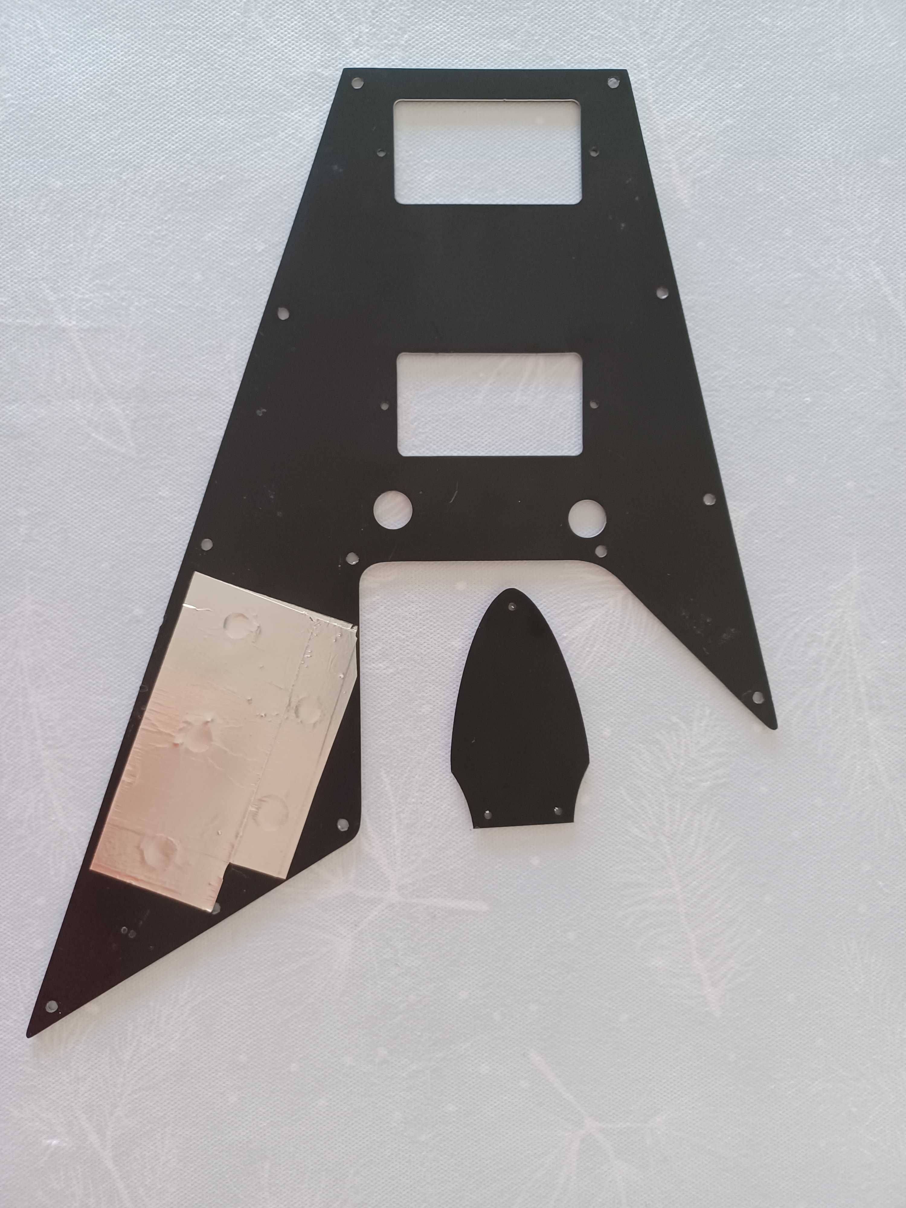 Pickguard Gibson Flying V - Preto 3ply e Truss Rod Cover
