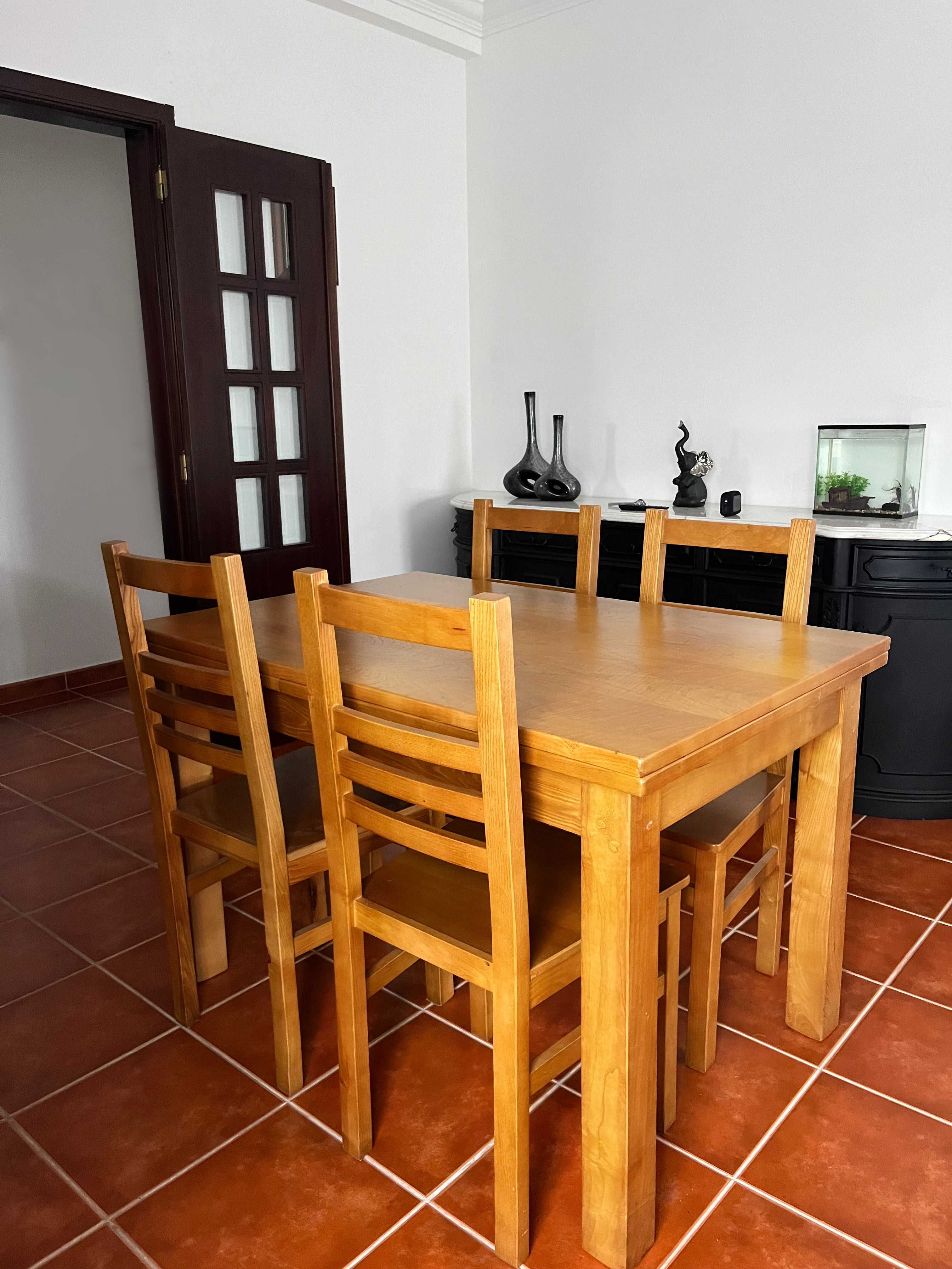 Mesa de Jantar extensível