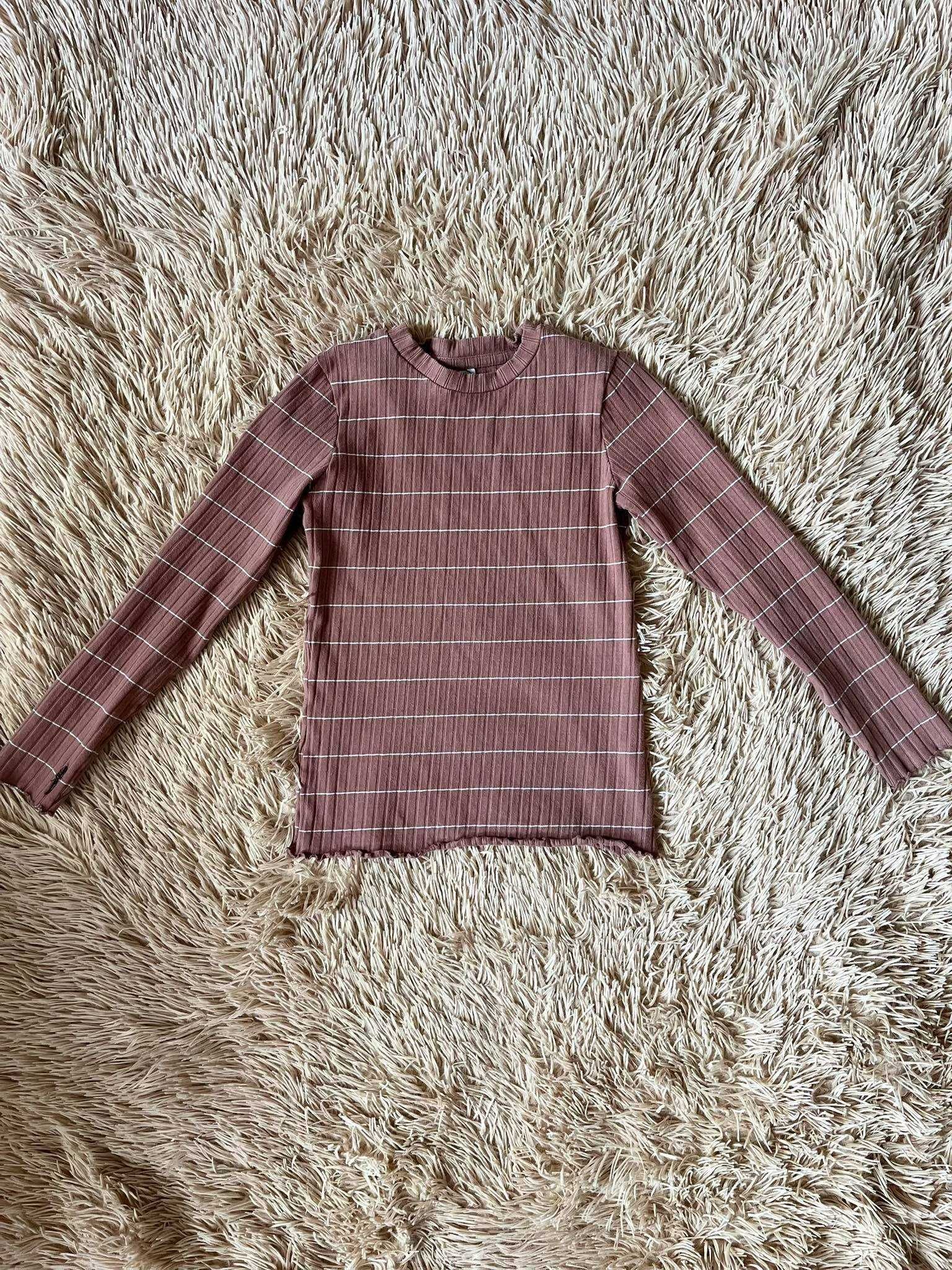 Beżowa bluzka z długim rękawem/ sweter basic rozmiar 146