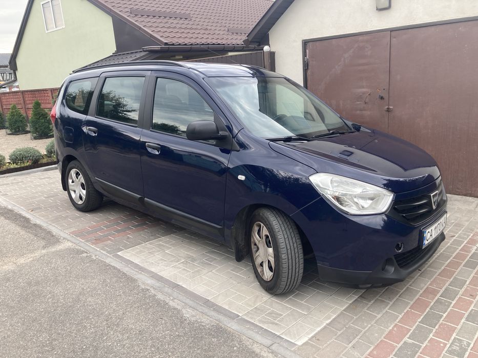 Продам автомобіль Dacia Lodgy 2014р