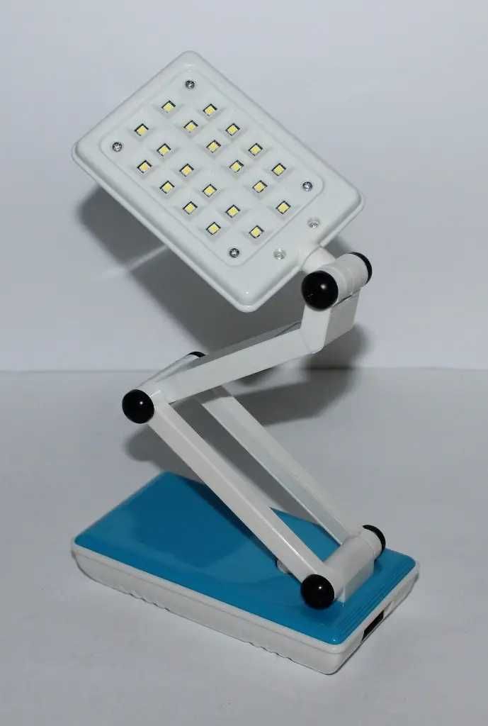 LED настольная лампа с резервным питанием  BN-8848