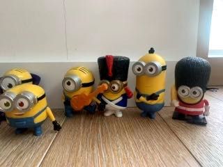 figurki MINIONKI (zestaw 9 szt.)