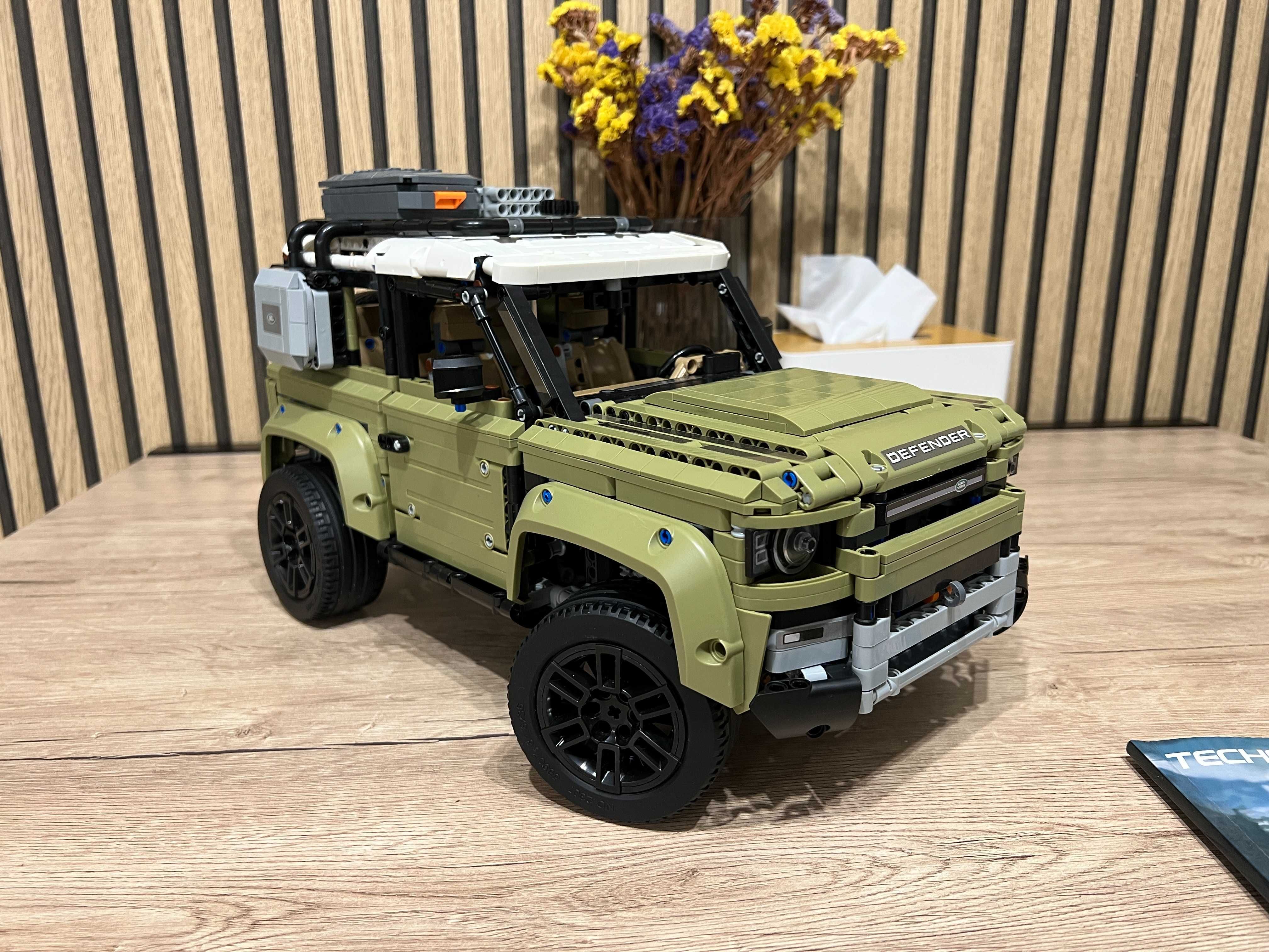 Lego Technic КОНСТРУКТОР Дефендер Ленд Ровер Land Rover Defender